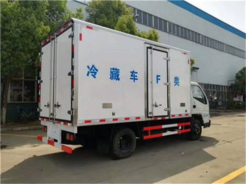 大型6.8米冷藏车 东风天锦与厢长5.9米瓜果保鲜车的全面解读